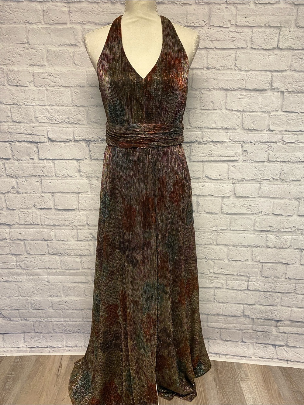 R&M Richards Metallic Micro-Pleated Multi-Color Halter Evening Gown Size 6
